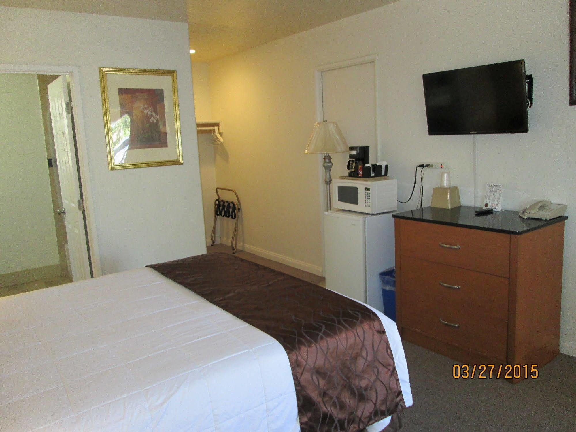 Motel Town And Country Santa Barbara