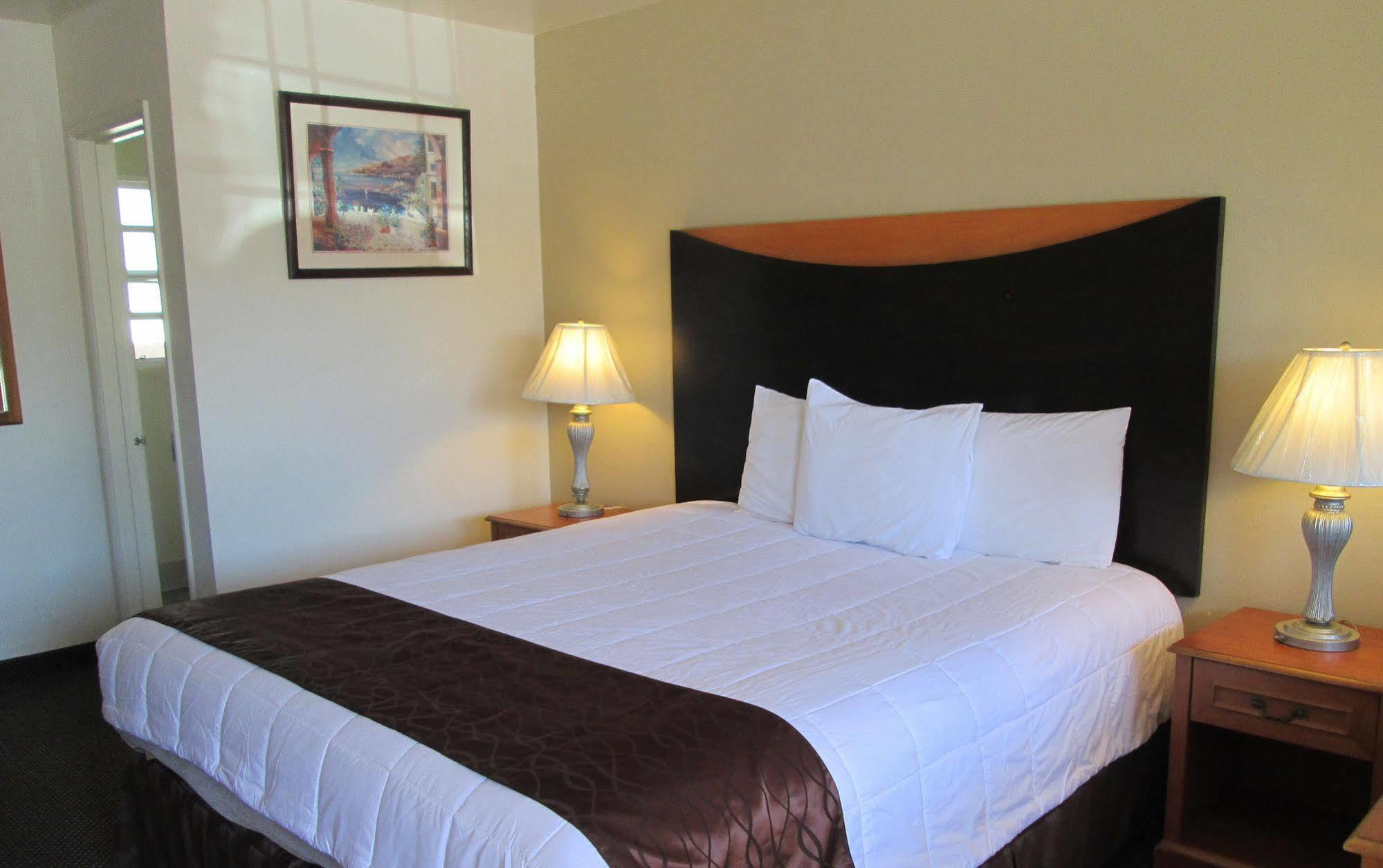 Town And Country Motel
